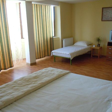 Belegania Villa Oarja Zimmer foto